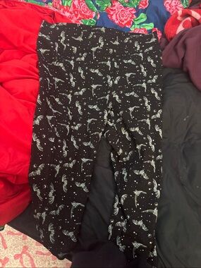 torrid Black Bat and Star Print leggings